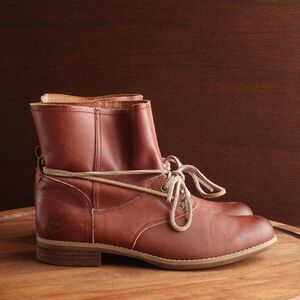 Timberland Boots Womens Size 8.5 Brown Savin Hill Leather Ankle Lace Up Comfort